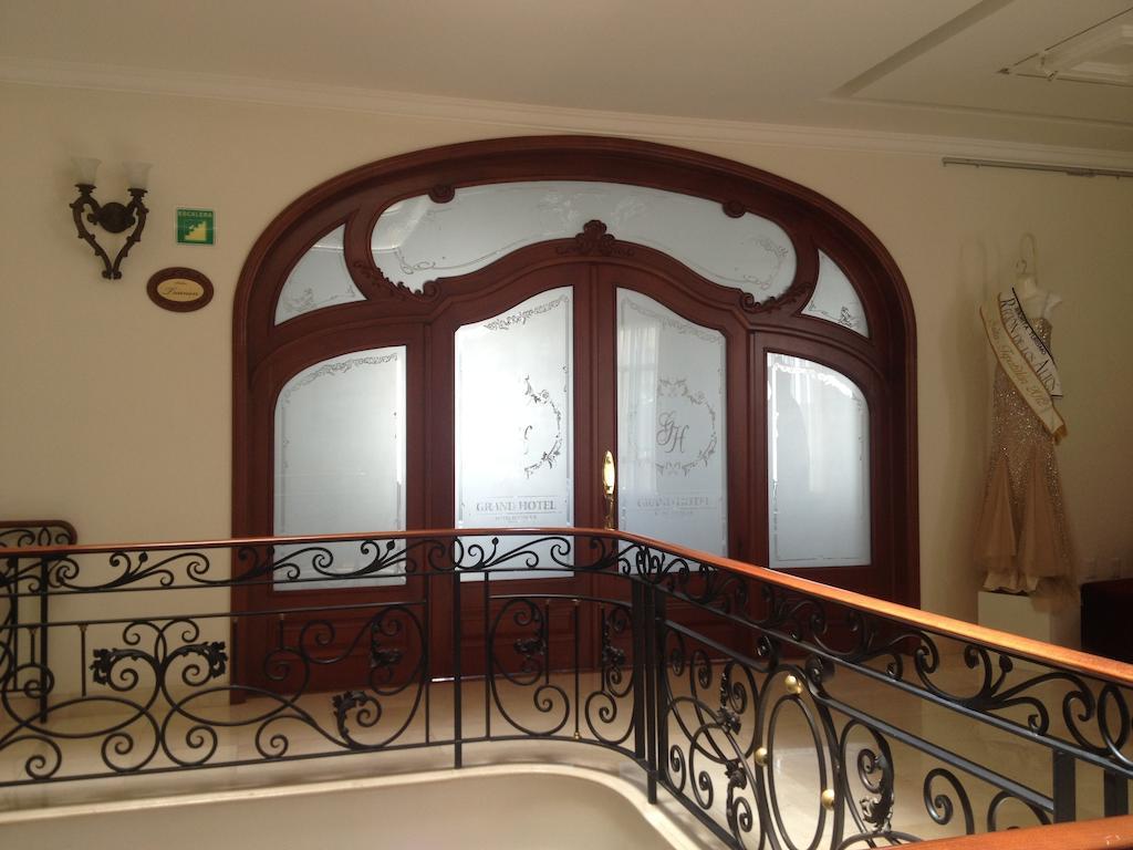 Grand Hotel Tepatitlán Esterno foto